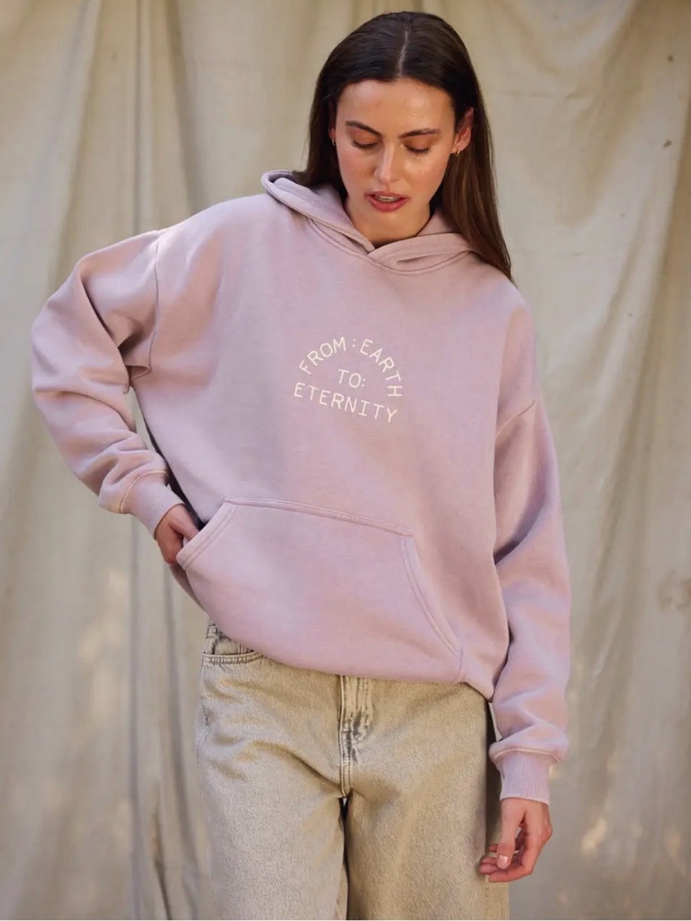 Relaxed Lavender Graphic Hoodie with Front Pocket